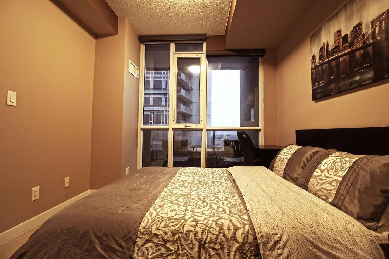 2 Bedrooms & 1 Bedroom Spectacular Apartments Toronto 0*,