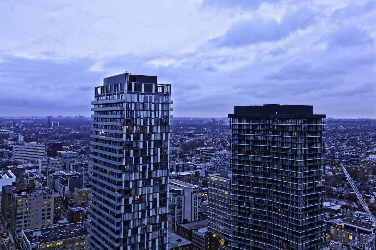 2 Bedrooms & 1 Bedroom Spectacular Apartments Toronto